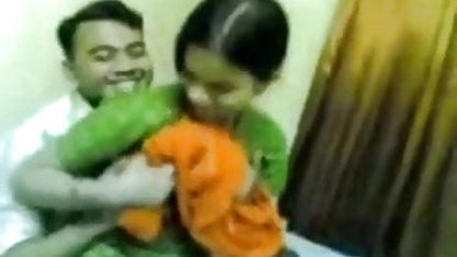 लैटिना ट्रांसवेस्टिट और टैटू गधा फुल सेक्सी ब्लू फिल्म में गड़बड़