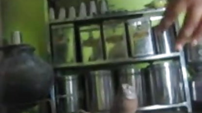 साइक्लोप्स फुल मूवी सेक्स उसके मुर्गा खींचता है
