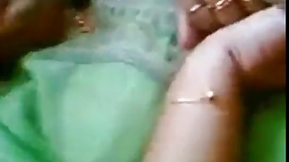 मदुरा एक घर का बना सेक्सी मूवी फुल वीडियो महिमा छेद तैयार करता है