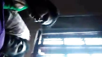 लिबरल युगल कार में रेमी लैक्रोस के साथ एक सेक्स फुल हिंदी त्रिगुट की सवारी करता है
