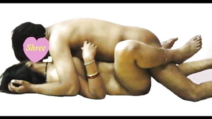 माइली साइरस XXX की अश्लील वीडियो और नग्न तस्वीरें फुल सेक्सी मूवी पिक्चर