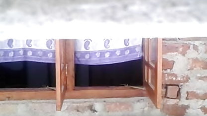 उसकी छोटी लड़की बनाने वाली दाई के पास एक सेक्सी हिंदी फुल हिंदी अच्छा संभोग सुख है
