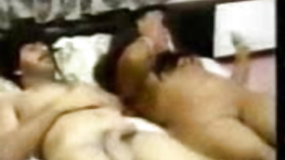दो एमआईएलए एक गंजा के सामने सेक्सी फिल्म फुल सेक्सी फुहार