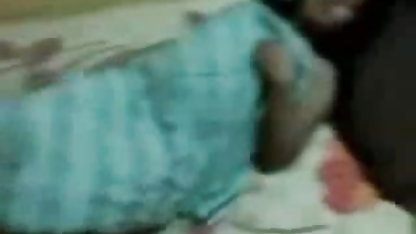 सुंदर श्यामला उसके भाई सेक्सी फुल मूवी हिंदी वीडियो के साथ कमबख्त