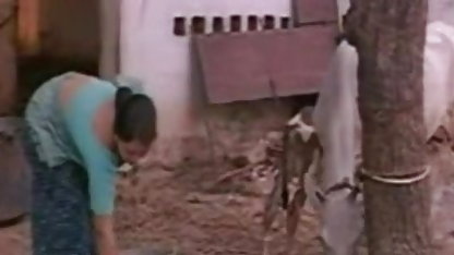मेरी पत्नी और फुल सेक्सी वीडियो फिल्म उसके दो दोस्तों के साथ कमबख्त