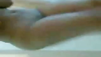 होली बेरी हिंदी फिल्म फुल सेक्सी छुट्टी पर एक अजनबी के साथ fucks