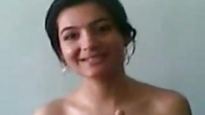 जबकि फुल सेक्सी पिक्चर वीडियो उसकी प्रेमिका नाटक में वह उसे गंदा करती है