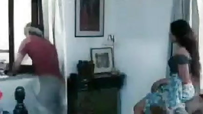 Capri Cavalli एक blowjob देता है वीडियो में फुल सेक्सी फिल्म