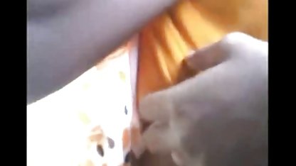 अपने दोस्त के पिता के साथ इंग्लिश सेक्सी पिक्चर फुल मूवी चुपके से चुदाई करता है