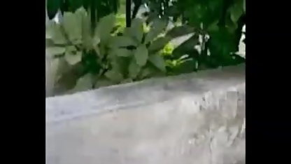 फूहड़ ब्लू फिल्म फुल सेक्सी वीडियो वेश्या खुश अंत के साथ एक मालिश कर रही है