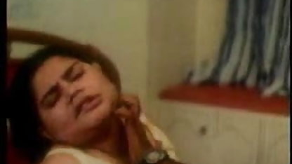 ऐनी हैथवे XXX के साथ अंग्रेजों की फुल सेक्स सेक्स दृश्य