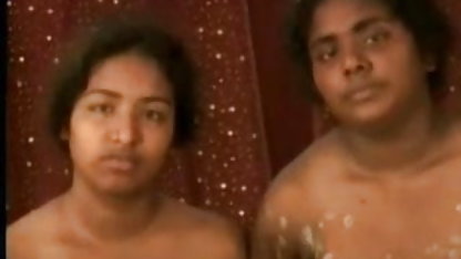 स्पेनिश युगल बकवास करने के लिए फर्श का उपयोग फुल सेक्सी हिंदी में सेक्सी कर