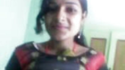 सोफिया लियोन सेक्सी फुल सेक्सी सेक्सी उसे पहला त्रिगुट बनाती है